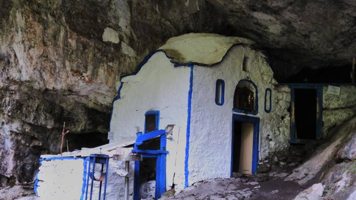 Άγιο Σπήλαιου Αγίου Διονυσίου εν Ολύμπω