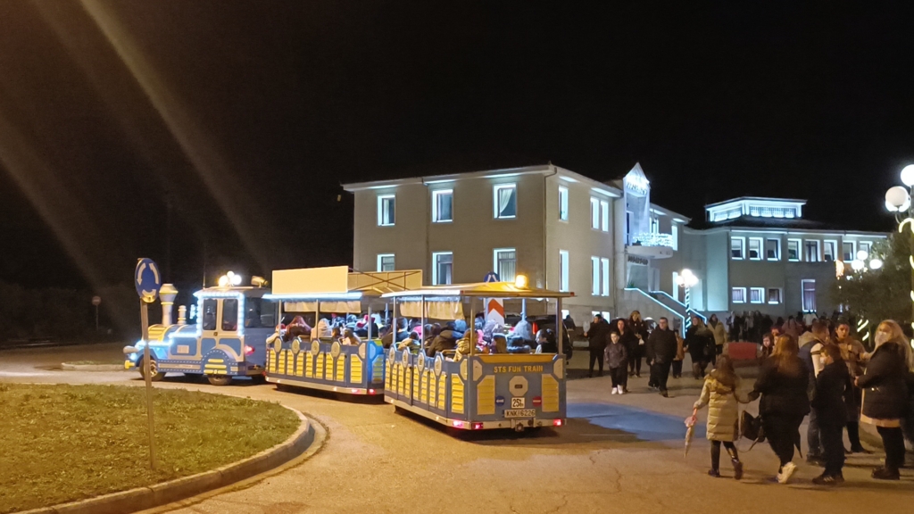 Με τη 2η Χριστουγεννιάτικη Γιορτή στο Δημαρχείο Κονταριώτισσας ξεκίνησαν οι εορταστικές εκδηλώσεις του Δήμου Δίου-Ολύμπου