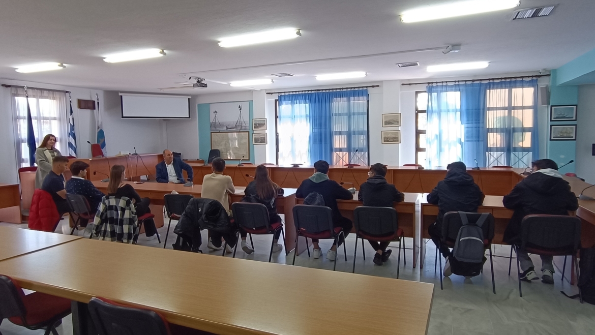 Συνάντηση του Δημάρχου Βαγγέλη Γερολιόλιου με αντιπροσωπείες 15μελών συμβουλίων των ΓΕΛ Κονταριώτισσας και Λιτοχώρου