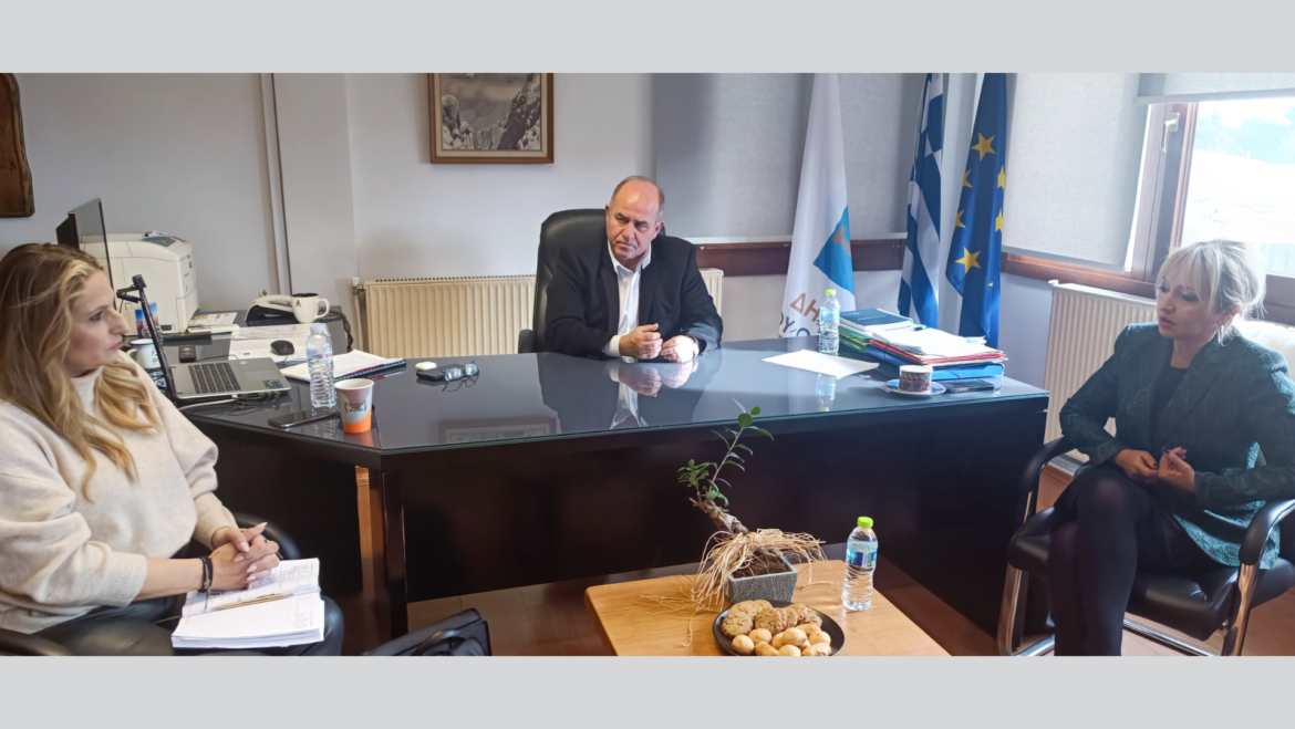 Συνάντηση του Δημάρχου Βαγγέλη Γερολιόλιου με την Έλενα Σώκου, συντονίστρια του Γραφείου του Πρωθυπουργού στη βόρεια Ελλάδα